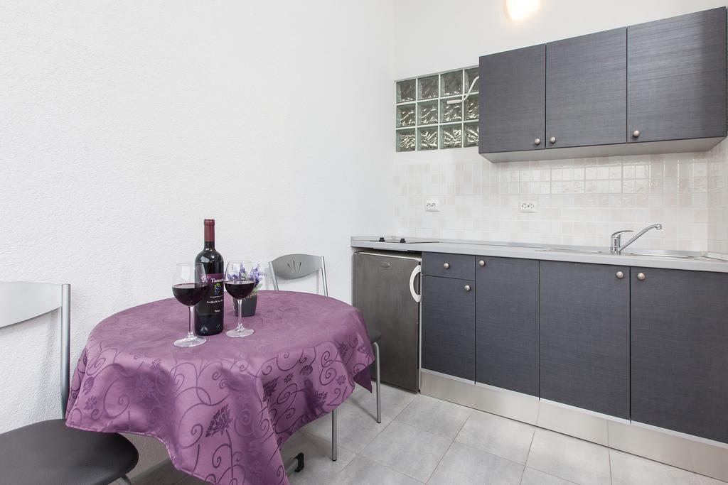Apartments Smiljka Tučepi Buitenkant foto