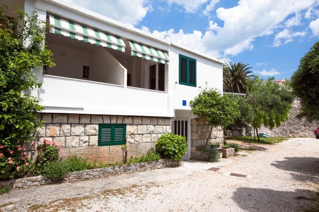 Apartments Smiljka Tučepi Buitenkant foto